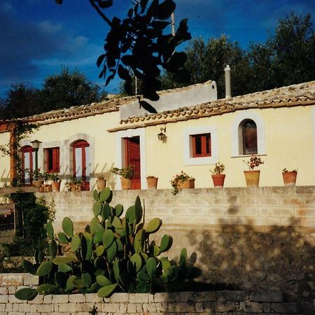 La Suma Sumalia Bed & Breakfast Noto Luaran gambar