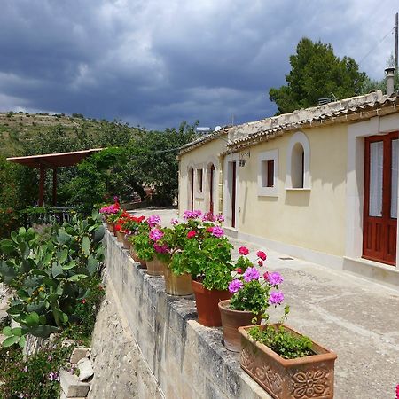 La Suma Sumalia Bed & Breakfast Noto Luaran gambar