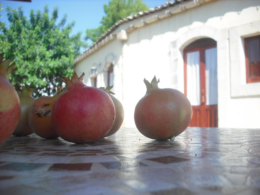 La Suma Sumalia Bed & Breakfast Noto Luaran gambar