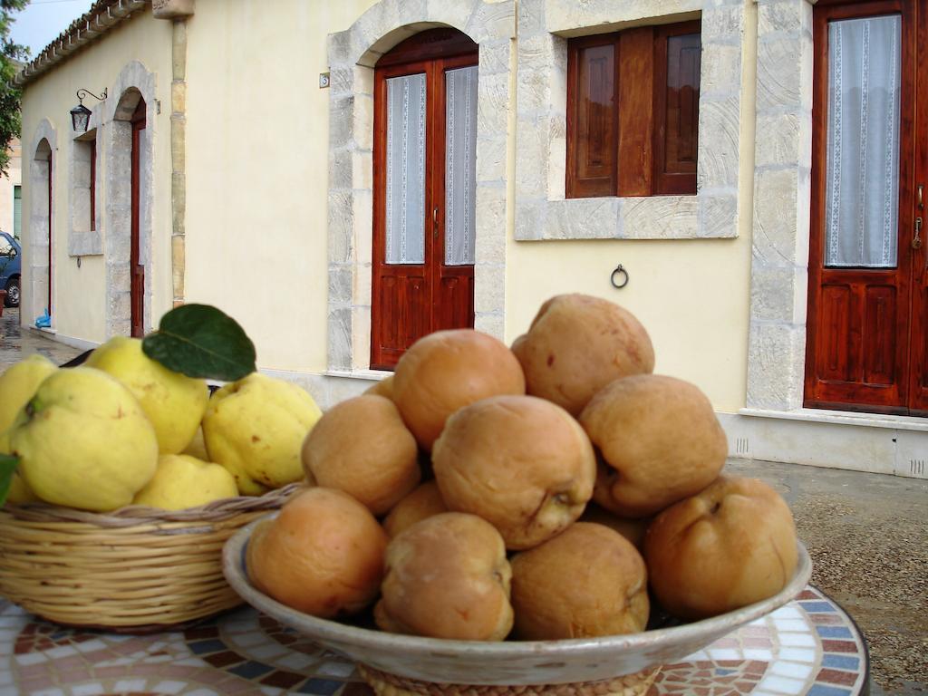 La Suma Sumalia Bed & Breakfast Noto Luaran gambar
