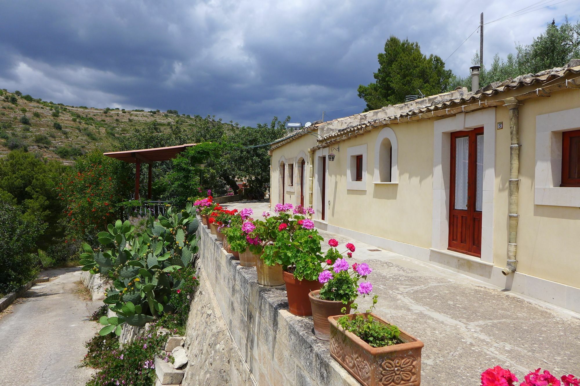La Suma Sumalia Bed & Breakfast Noto Luaran gambar